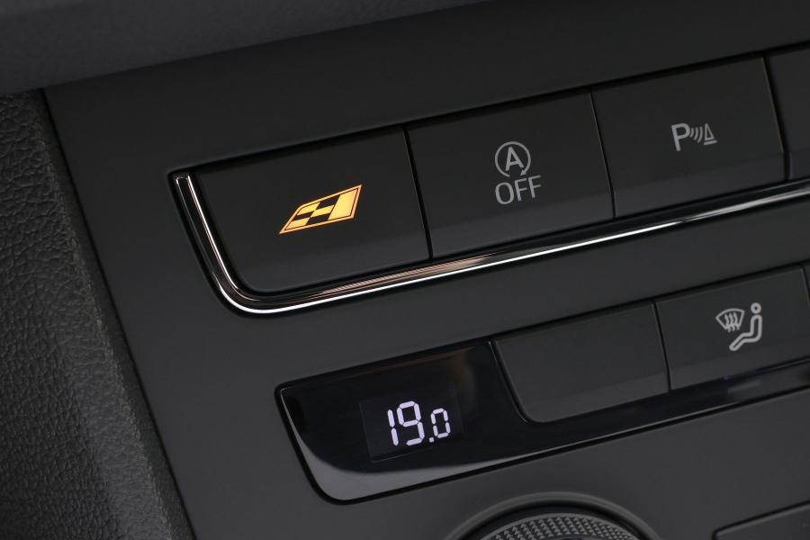  Seat Leon Cupra 280 2014 года  (UK) (фото 50 из 66)